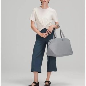 NWT Lululemon Go Getter Padded Bag Rhino Grey